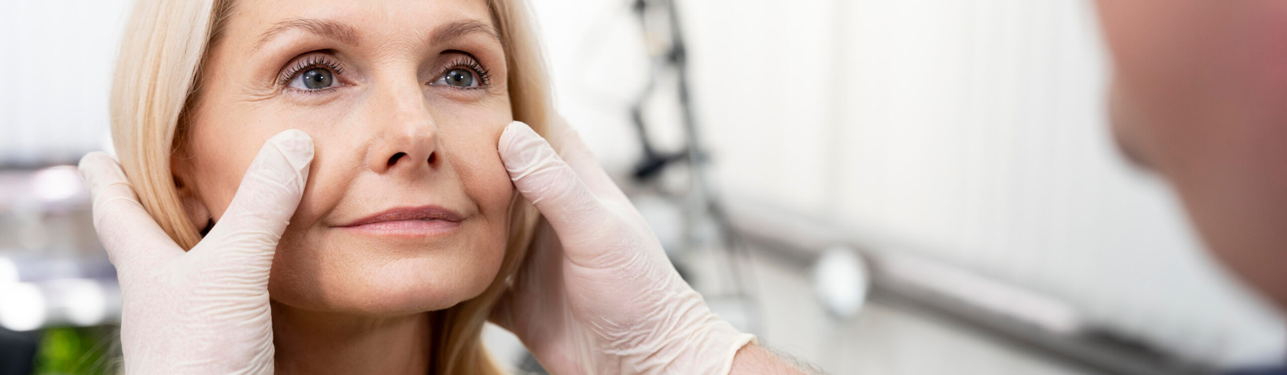 Capital Care Prestation Ble╠üpharoplastie Bandeau Principal